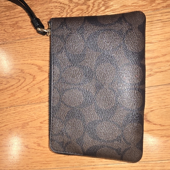 Coach coin purse - Picture 2 of 3